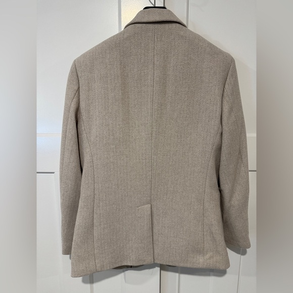 Banana Republic Light Tan Men's Herringbone Blazer - Picture 5 of 5